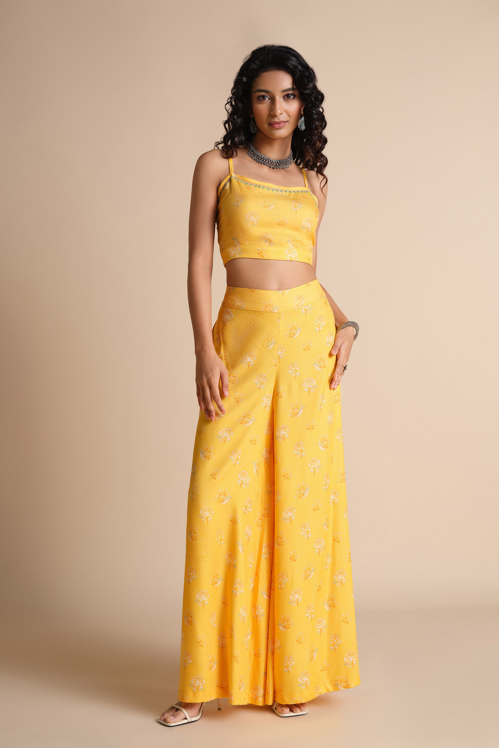 Sunehra Aaftab Shrug Set, Mustard, image 6